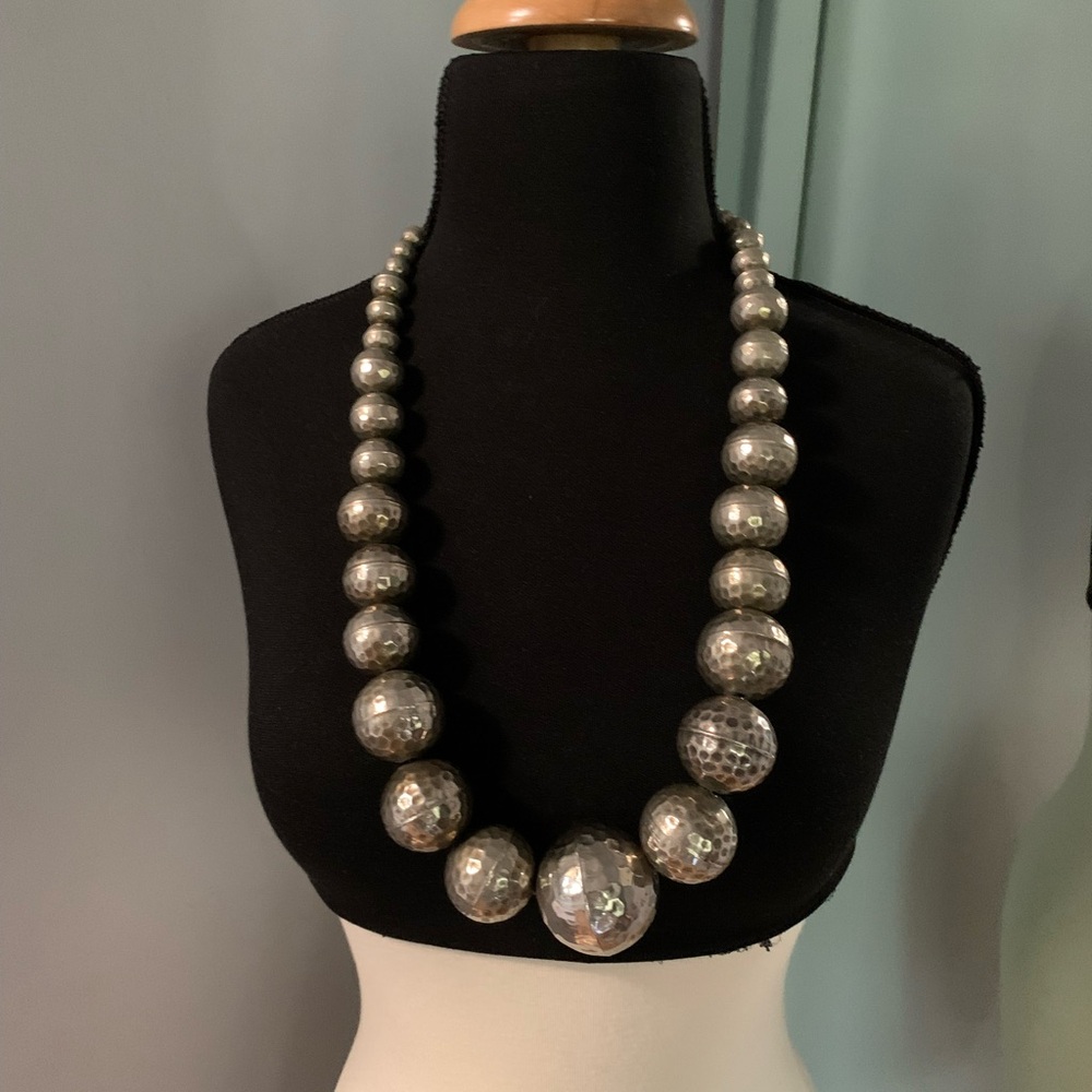 Vintage silver tone hammered ball necklace.
